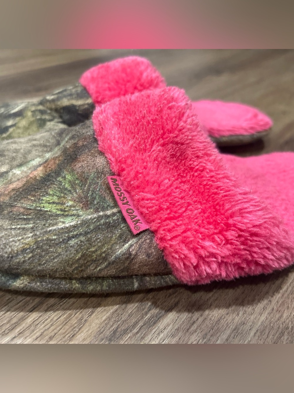 Mossy Oak Camo Slippers with Pink Fuzzy Lining